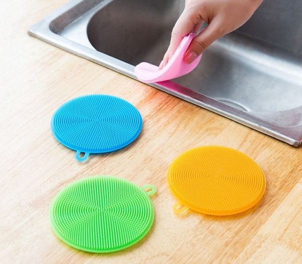 Silicone brush for washing dishes and vegetables